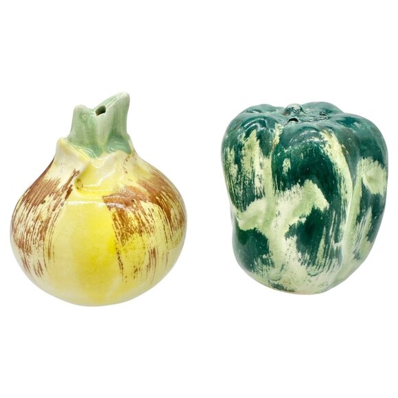 Vintage Ceramic Onion and Bell Pepper Salt And Pepper Shakers Unique - Picture 7 of 7